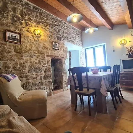 Сasa de vacaciones Cal Sastre Olíus